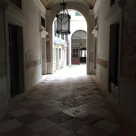 Palazzo Smith Valmarana * Venice