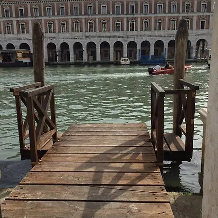 Appartamento Palazzo Smith Valmarana